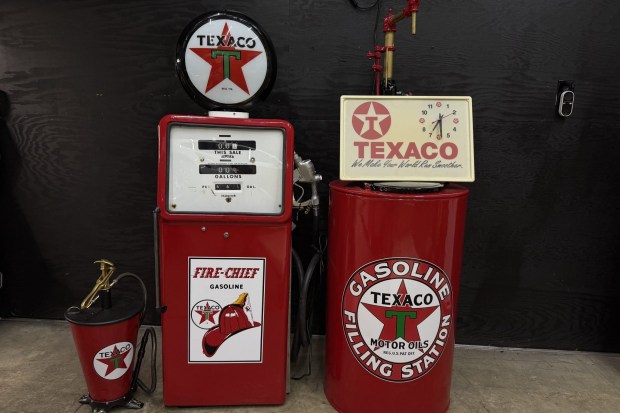 Texaco-Branded Bowser Gas Pump, Oil Pumps, & Sign at No Reserve