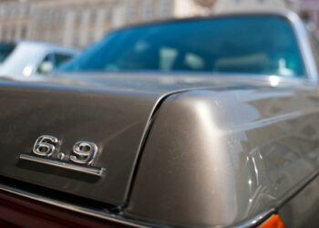 How Mercedes Turned Its Massive S-Class Into The Fastest Production Car Of 1975