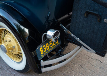 Before License Plates Were Standardized, People Had To Get Creative