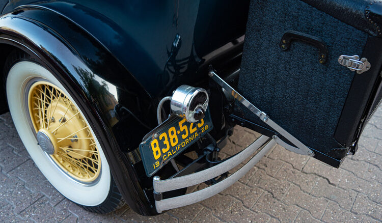 Before License Plates Were Standardized, People Had To Get Creative