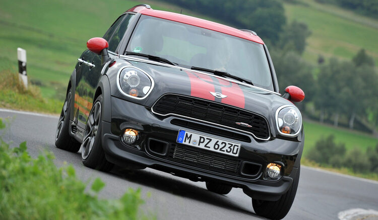 5 Used Cars Under $6,000 Recommended For Teen Drivers
