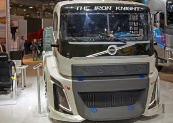 The World’s Fastest Semi Truck Is A Volvo