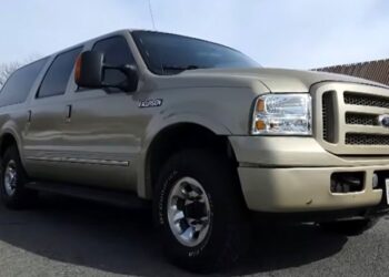 The 2000 Ford Excursion Was Built To Be The Biggest, Heaviest SUV On Earth