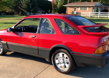 The Merkur XR4Ti Was Ford’s Federalized Sierra, But Its Awesomeness Couldn’t Save It