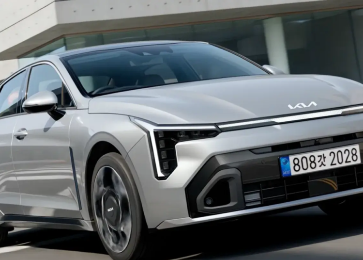 2027 Kia K5 May Skip A Full Redesign For A Cleaner Facelift