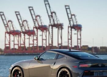 Nissan Tells Aussies Manuals are Coming Back