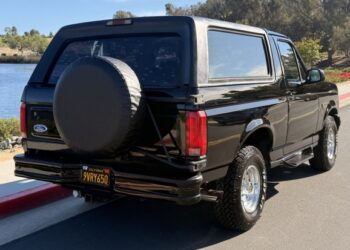 Single-Family-Owned 1995 Ford Bronco XLT Sport at No Reserve