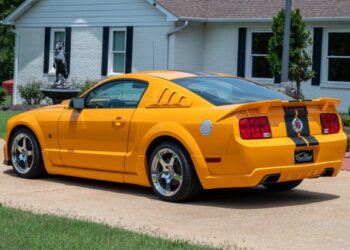 2007 Ford Mustang GT Coupe Roush Stage 3 5-Speed