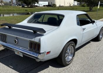 1970 Ford Mustang Grande 302