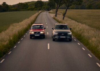 Volvo XC60 Plug-In Hybrid Could Top 100 Miles Of Electric Range