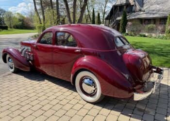 Supercharged 1937 Cord 812 Custom Beverly