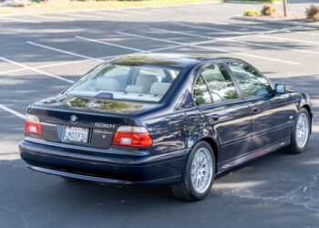 2001 BMW 530i Sport 5-Speed